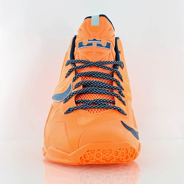 Купить Баскетбольные кроссовки Nike Lebron XI «Atomic Orange» | 616175-800 в Москве или заказать доставку на Slamdunk.su